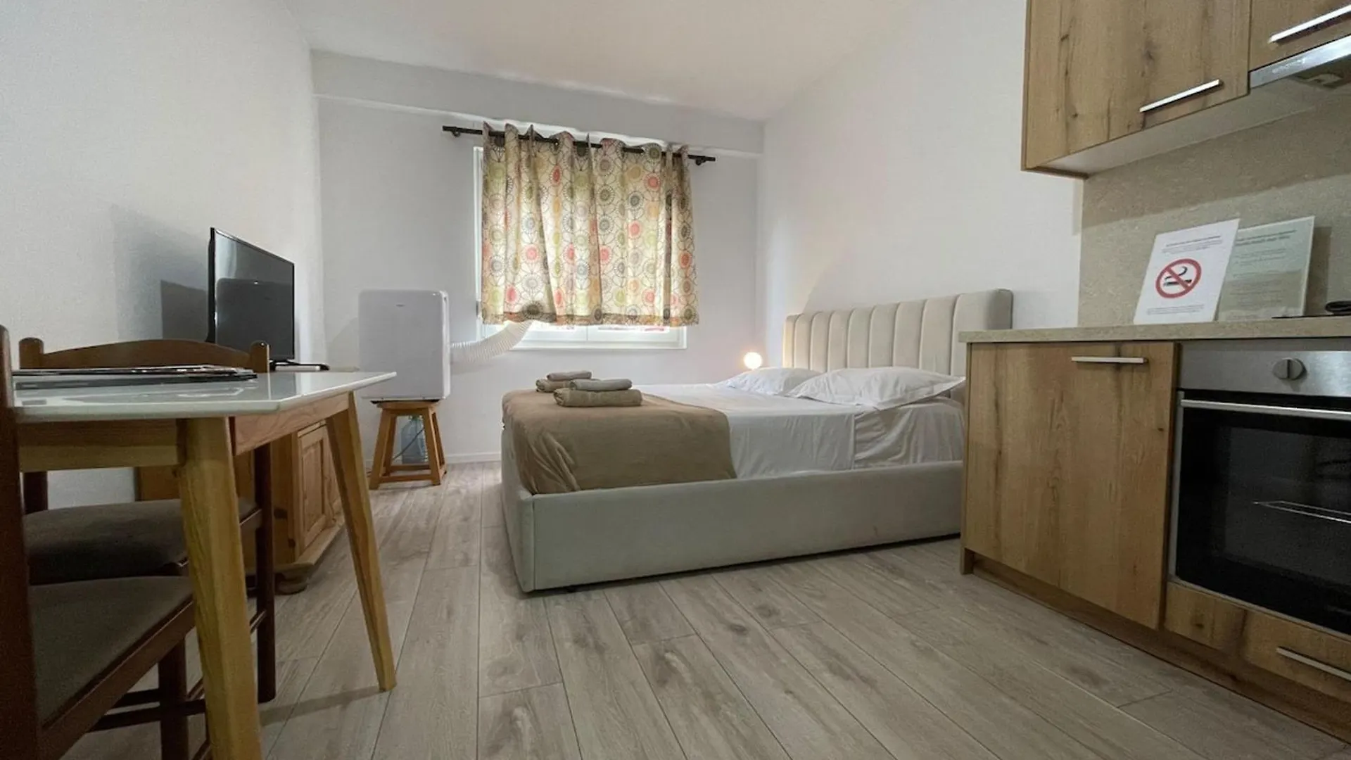 Appartamento Bonbon 2 - Quiet Central Studio Tirana
